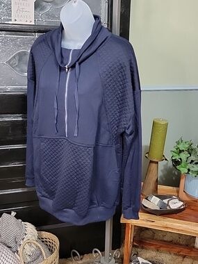 #66 Miss Sparkling Navy Quilted Half Zip Pullover Kangaroo Pocket Women Size S